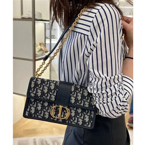 dior 30 montaigne east-west bag|30 montaigne avenue bag.